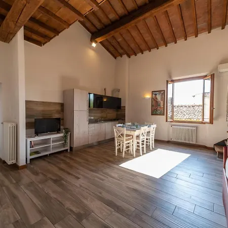 Residenza Santa Croce *